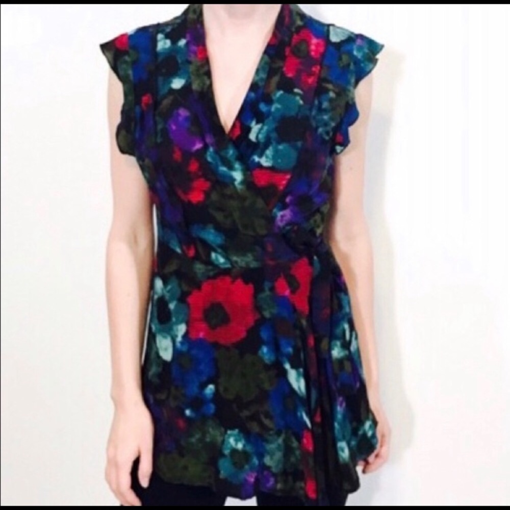 Anthropologie Fei silk wrap top size 4